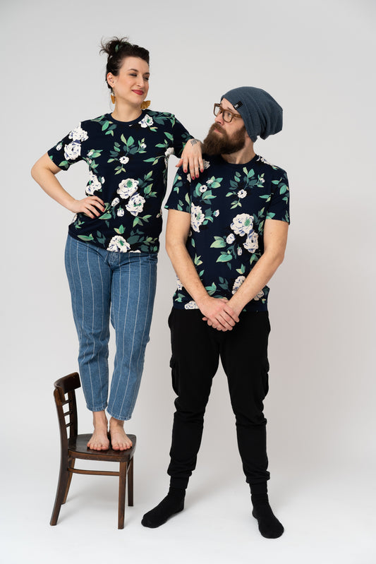 Blumen und Insekten T-Shirt, 100% BioBaumwolle/ Unisex Modell
