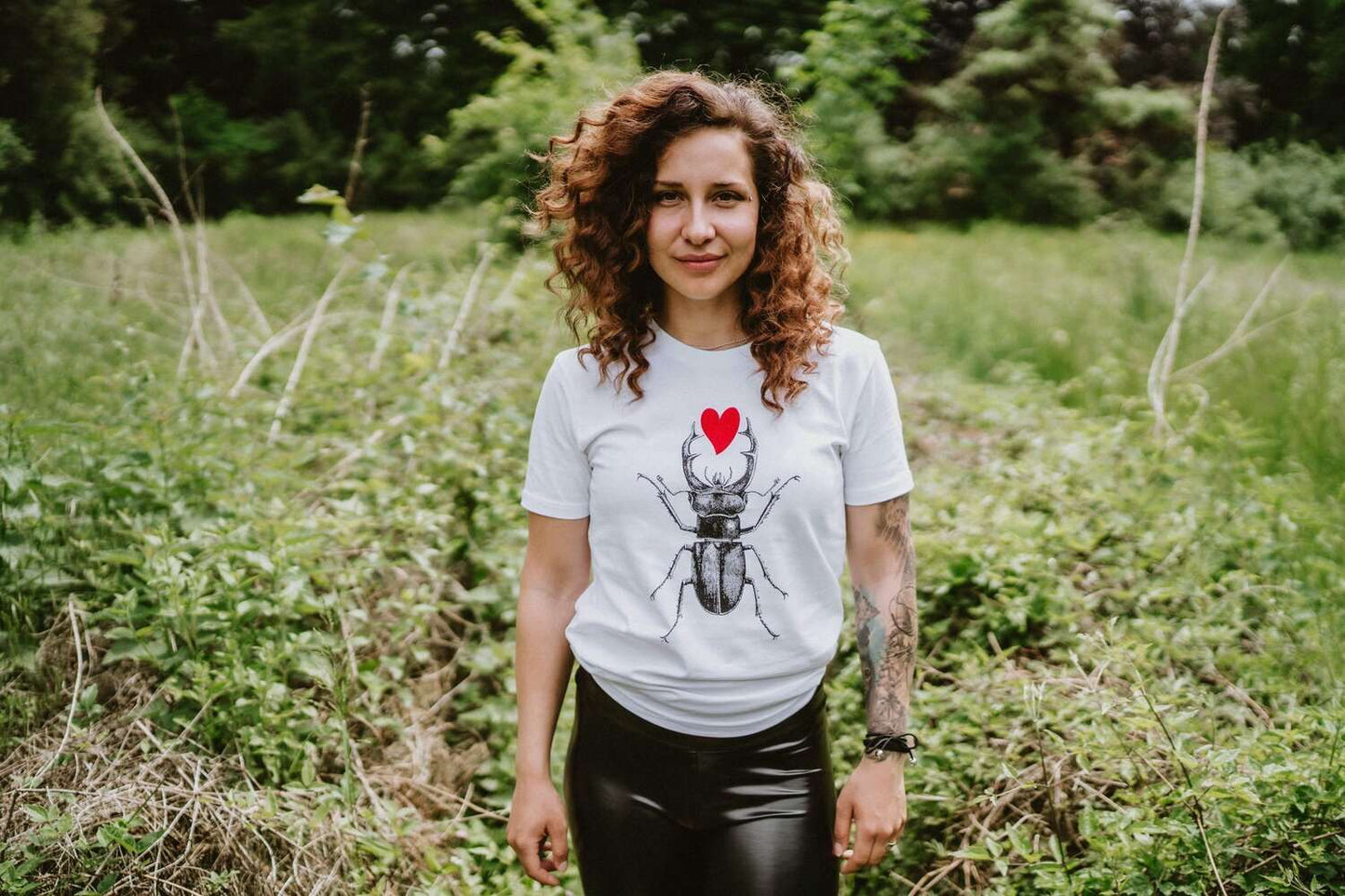 Skarabäus mit rosa Plüschherz (180g Baumwolle), Unisex-Modell