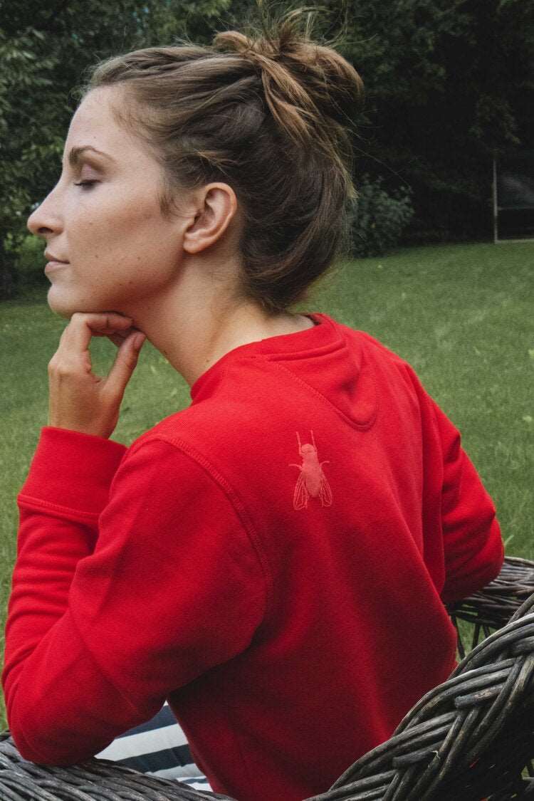 Roter Pullover mit 3D-Print mit Fliegen, Unisex Modell aus 300g Bio-Baumwolle