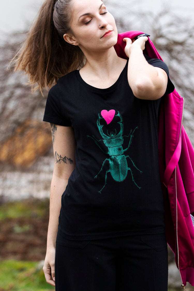 Glänzender türkisfarbener Skarabäus mit rosa Plüschherz (180g Baumwolle), Unisex-Modell