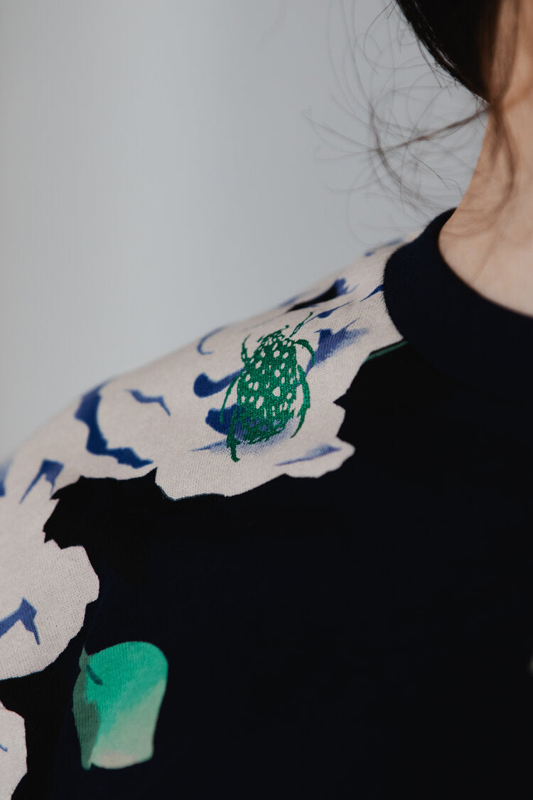 Blumen und Insekten T-Shirt, 100% BioBaumwolle/ Unisex Modell