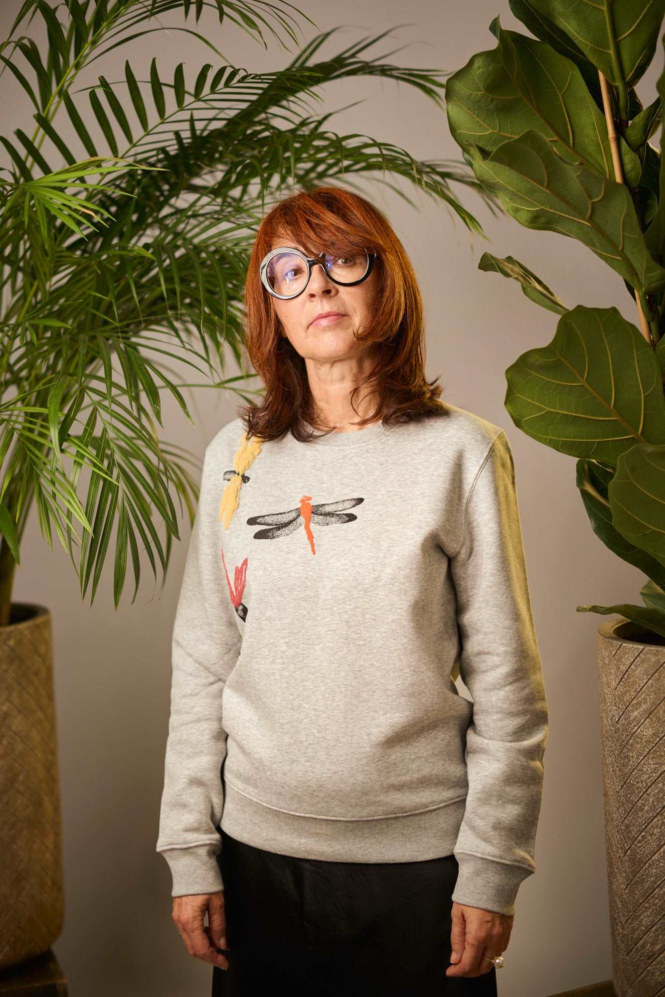 Unisex-Pullover in Grau mit 3D-Handdruck (Bio-Baumwolle)