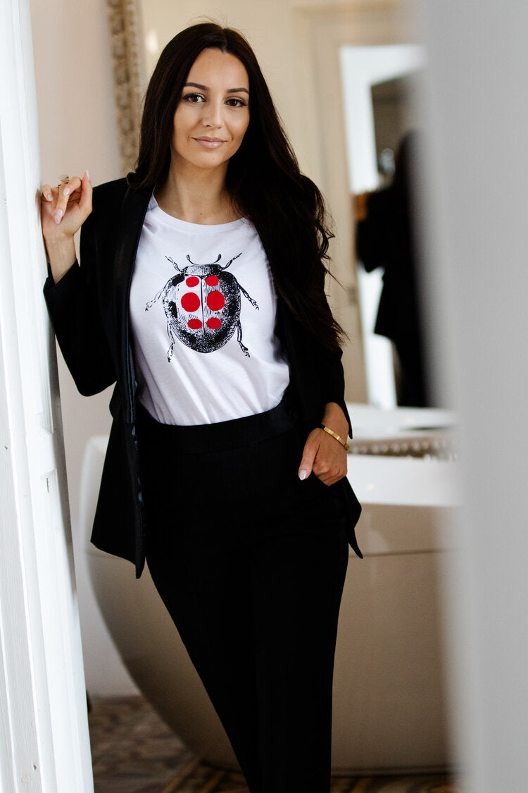 Marienkäfer – Damen oder Unisex-Modell, Kurzarm/ 100% Bio-Baumwolle