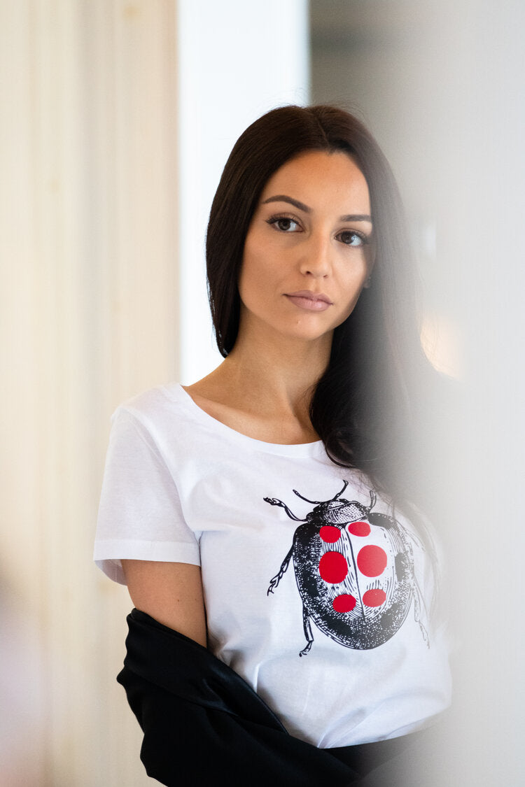 Marienkäfer – Damen oder Unisex-Modell, Kurzarm/ 100% Bio-Baumwolle