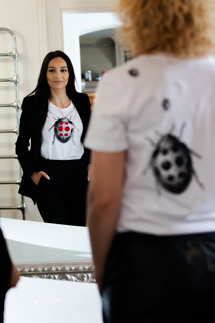 Marienkäfer – Damen oder Unisex-Modell, Kurzarm/ 100% Bio-Baumwolle