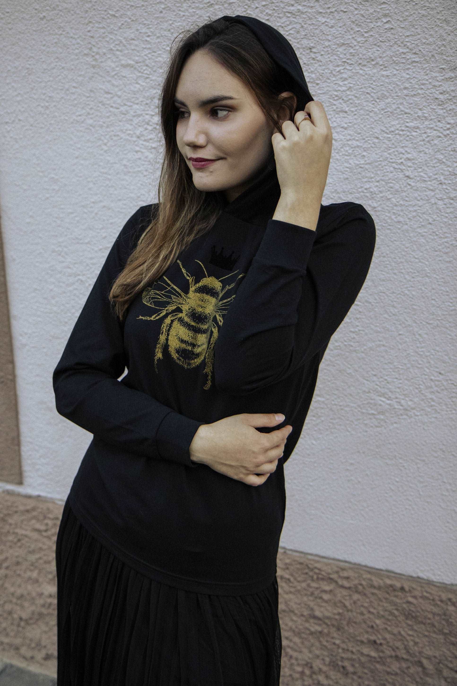 Goldene Biene, T-Shirt mit Kapuze, 180g BioBaumwolle, Unisex Modell