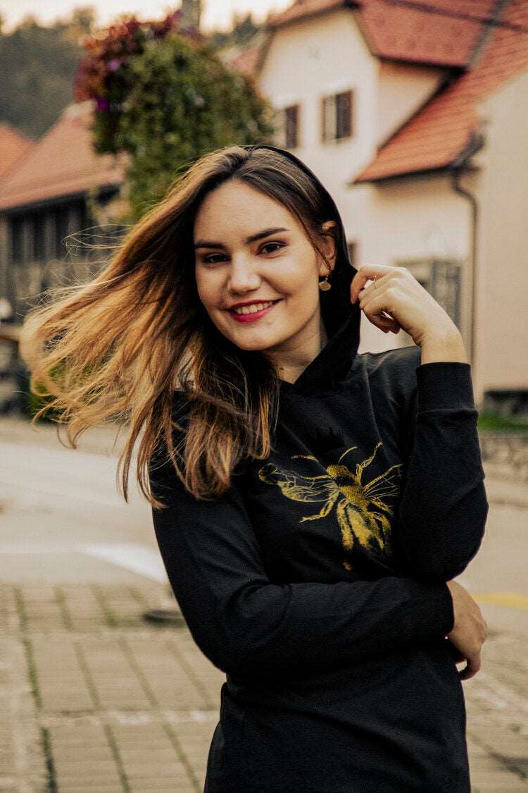 Goldene Biene, T-Shirt mit Kapuze, 180g BioBaumwolle, Unisex Modell